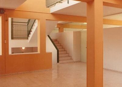 Escola Torre de la Llebre, Rubí (1983)
